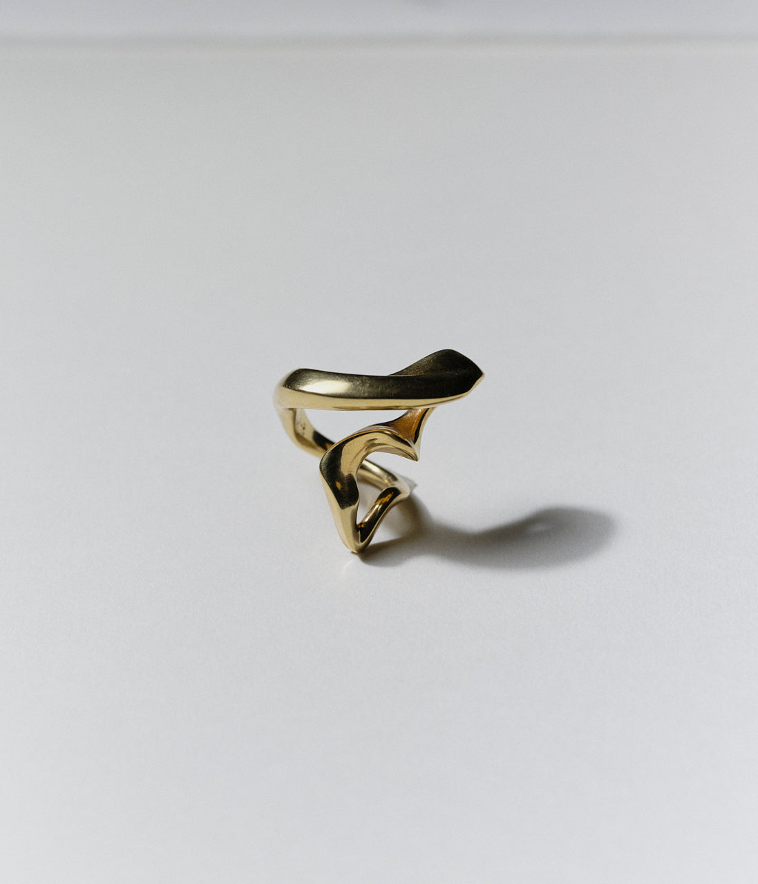 Drape ring gold