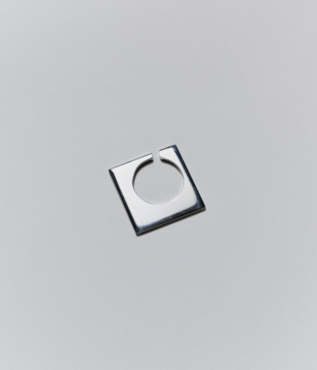 Kvadrat earcuff silver