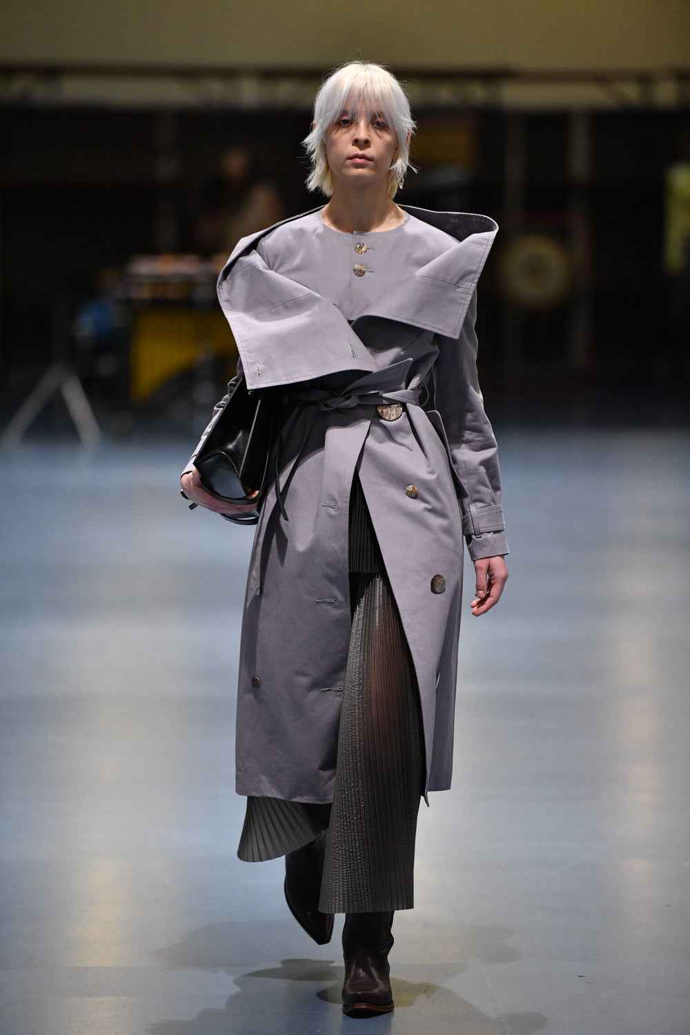 AW18