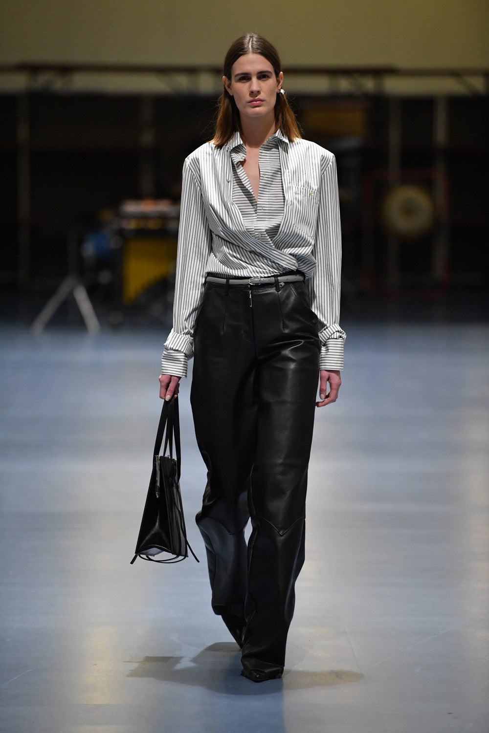 AW18