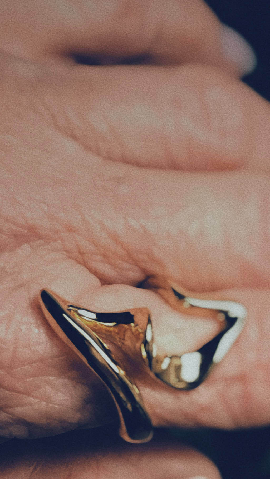 Drape II ring gold