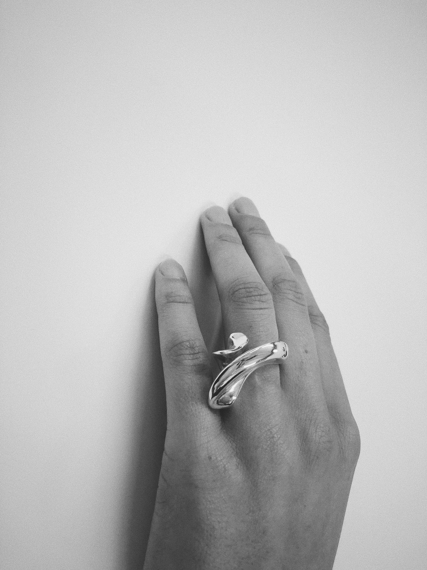 Drape III ring