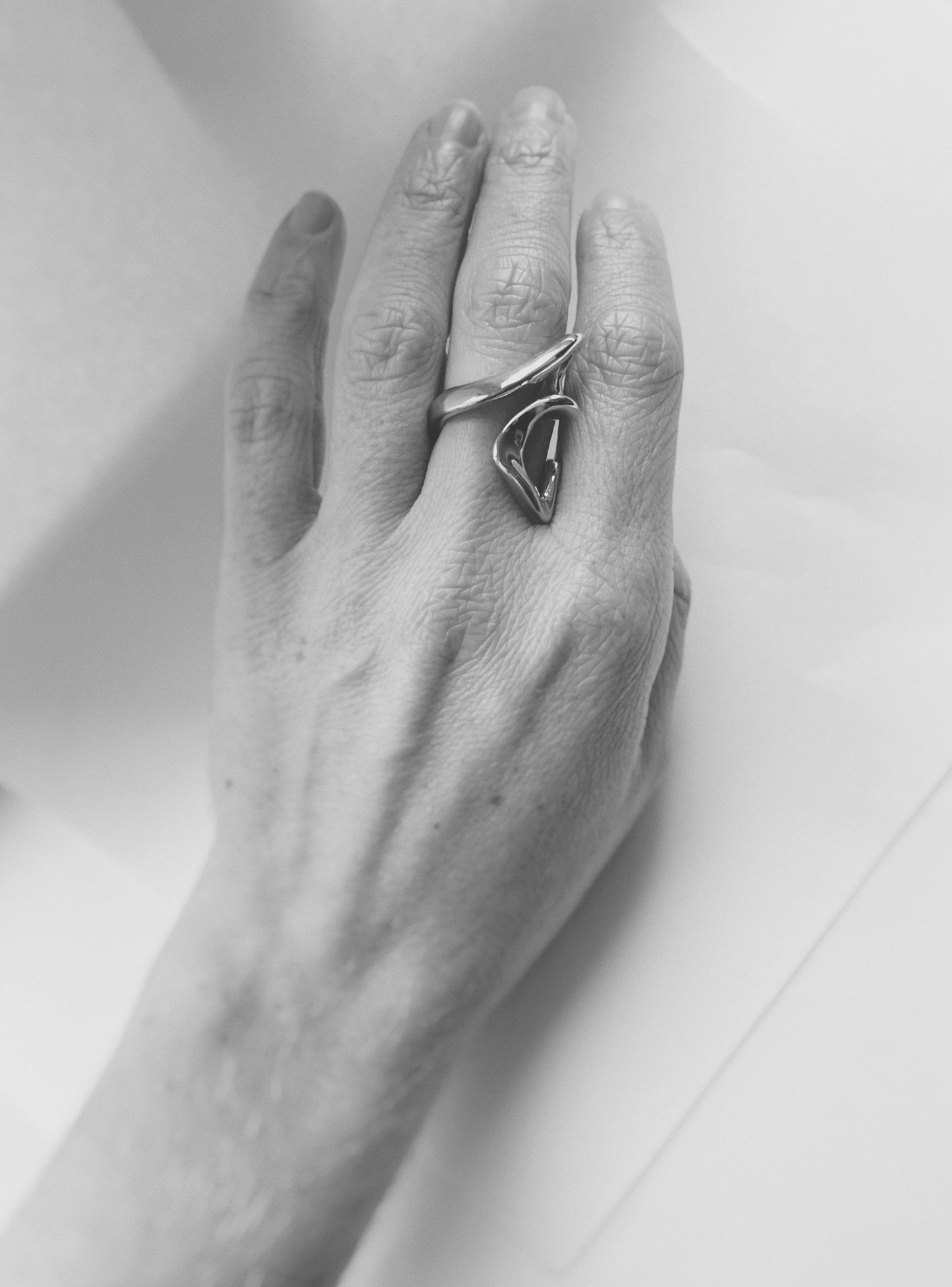 Drape II ring gold